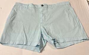 Men's Every Wear 5" Flat Front Shorts Light Blue Size 34
D2